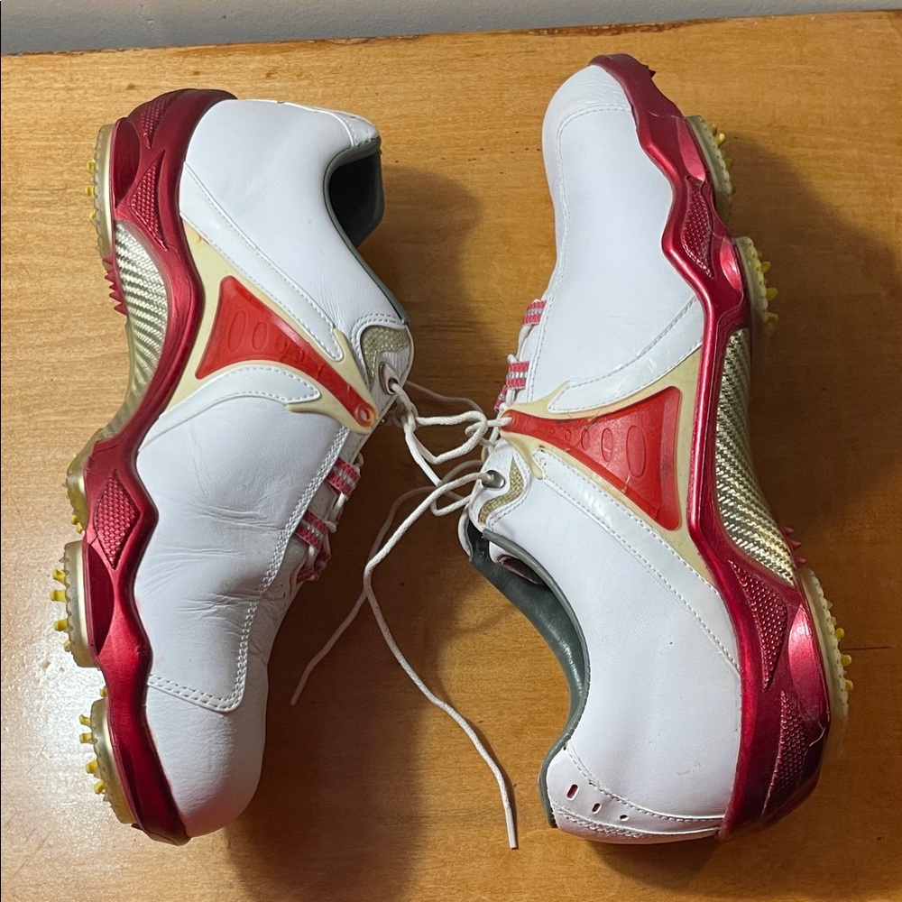 FootJoy White and Red Golf Shoes. Size 10.5 - Picture 6 of 8